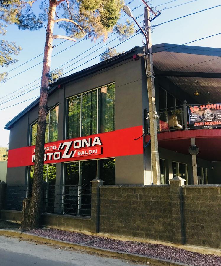 Hotel Motozona Brjuchowytschi Exterior foto